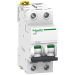 Interruptor termomagnético bipolar iC60N de la marca Schneider Electric con corriente nominal de 20 amperios y curva C. El código de referencia es A9F74220.