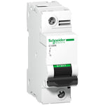 Interruptor termomagnético unipolar C120N de la marca Schneider Electric con corriente nominal de cien amperios y curva C. El código de referencia es A9N18358.
